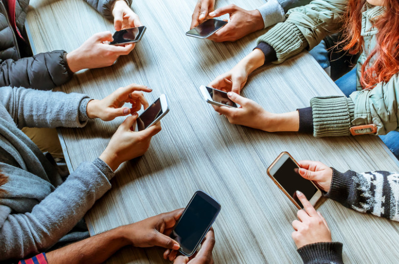 Mobile Addiction Center In Nanded